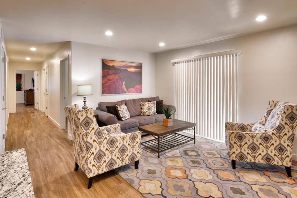6H Spacious Redcliff Condo, Pool & Hot Tub Moab Exterior photo